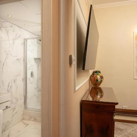 Quarto em Acomodações Particulares Consoli